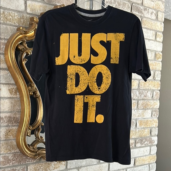 Nike Men's Black T-Shirt 'Just Do It' Print Size S Small - Picture 1 of 3